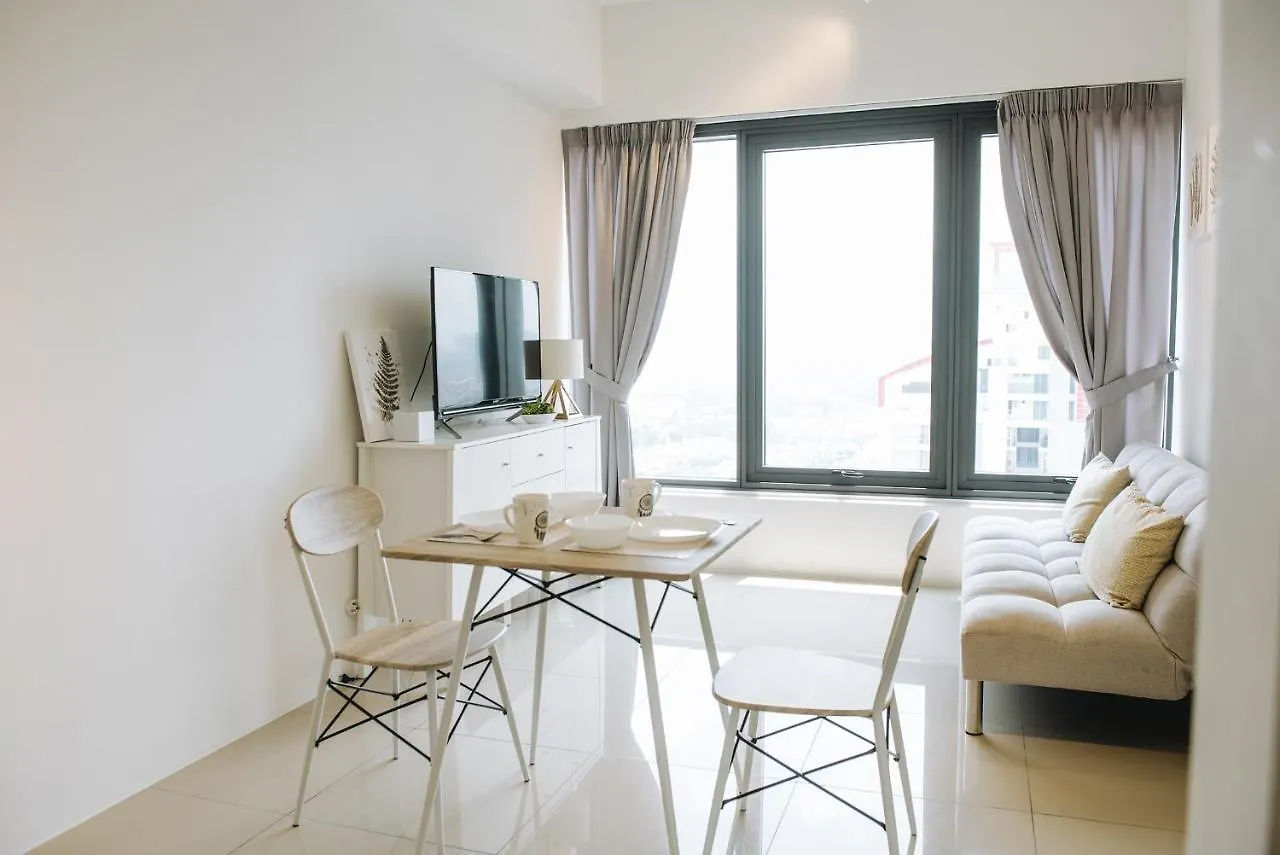 The White, 2Br Cityview By Wstay @ Tropicana 218 Macalister George Town